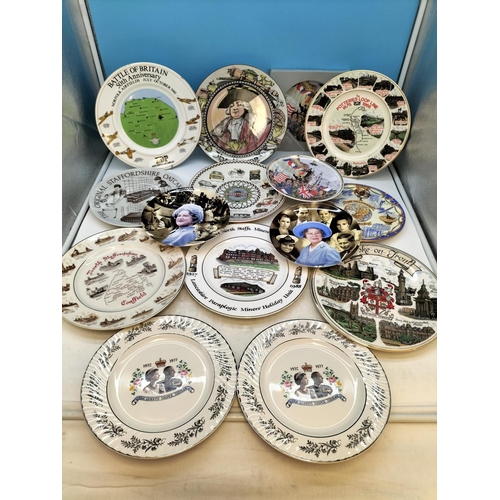 630 - Collection of Mixed Collectors Plates to include Staffordshire Oatcake, Colliery Plates, VE Day, Que... 