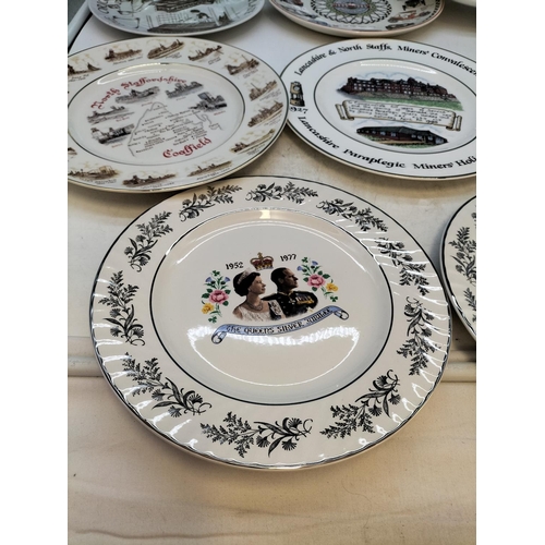 630 - Collection of Mixed Collectors Plates to include Staffordshire Oatcake, Colliery Plates, VE Day, Que... 