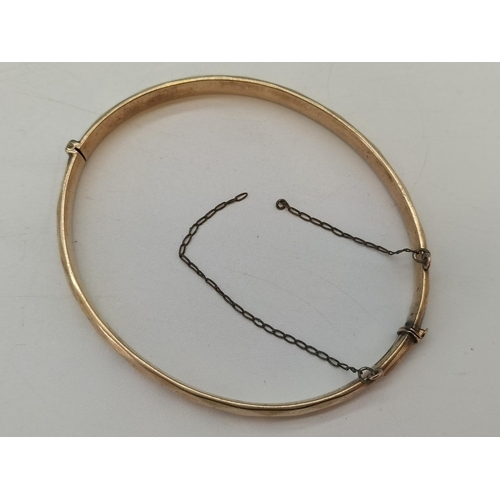 533 - 1/5  9ct Gold Metal Core Bangle.