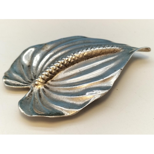 566 - Sterling Silver Anthurium Brooch. 6cm x 4.5cm.