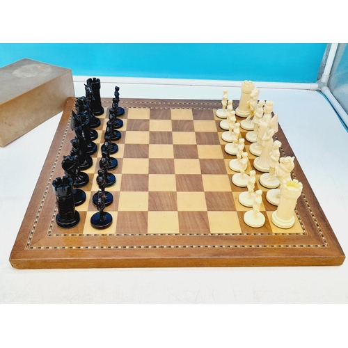 79 - Vintage Ajedrez Fantasia Chess Set and Board (40cm x 40cm).