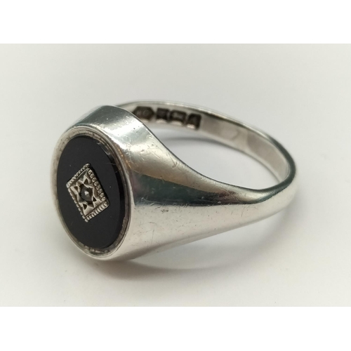 233 - Birmingham Hallmarked Gents Onyx and Diamond Pinky Ring.