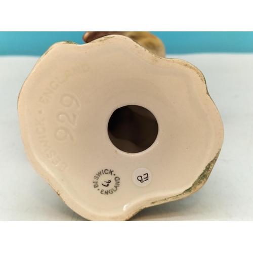 177 - Beswick 15cm Figure of a Chickadee Bird 929.