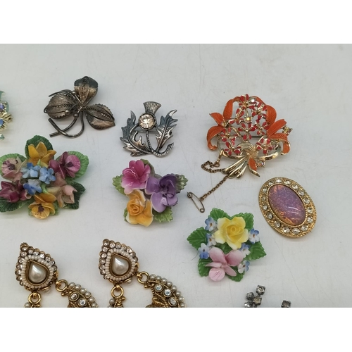 308 - Collection of Mixed Brooches to include Scottish Thistle, Peacock, etc plus a Pendant and Pair of Ea... 
