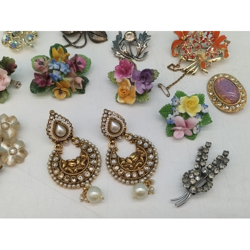 308 - Collection of Mixed Brooches to include Scottish Thistle, Peacock, etc plus a Pendant and Pair of Ea... 