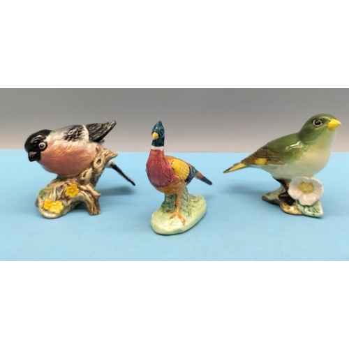 337 - Beswick Bird Figures (3) to include Greenfinch 2105, Bullfinch 1042 and Unmarked Pheasant. Tallest 7... 