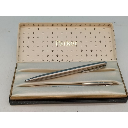 341 - 3 x Boxed Vintage Parker Pens to include Fountain Ballpoint, Ballpoint and Pencil Set.