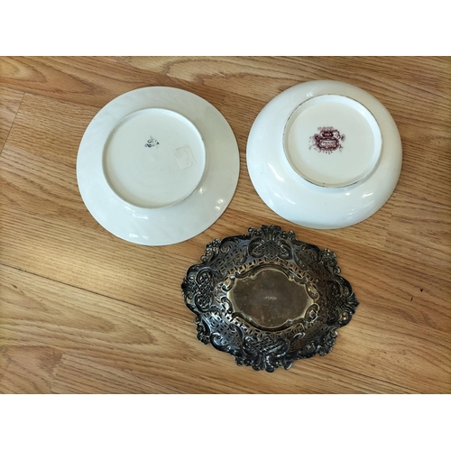 365 - Collection of Items to include Boxed Villeroy & Boch Large Soup Bowl, Elephant Teapot, Majolica Plan... 