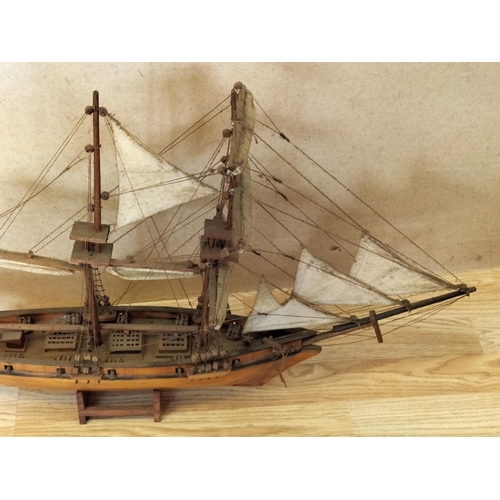 400 - Scale Model of a Sailing Ship on Stand. Some Restoration/Cleaning Required. 70cm High x 50cm. Collec... 