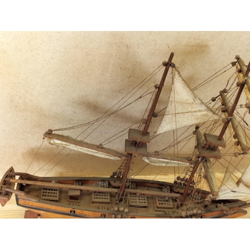 400 - Scale Model of a Sailing Ship on Stand. Some Restoration/Cleaning Required. 70cm High x 50cm. Collec... 