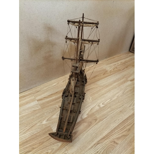 400 - Scale Model of a Sailing Ship on Stand. Some Restoration/Cleaning Required. 70cm High x 50cm. Collec... 