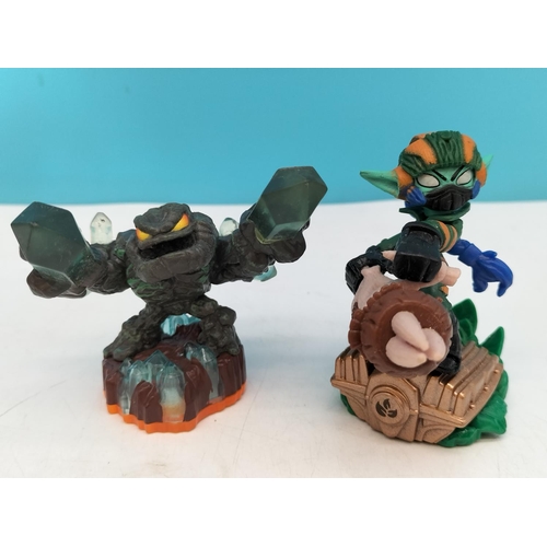 415 - Skylander Spyro and Giants Figures (10) to include Eruptor, Stealth Elf, Prism Break, Gill Grunt, Wr... 