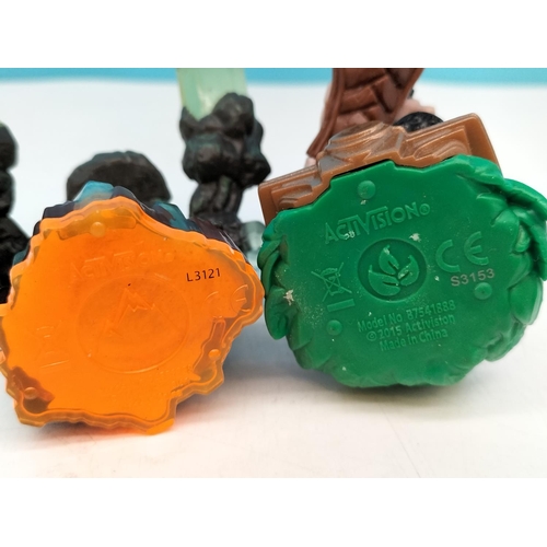 415 - Skylander Spyro and Giants Figures (10) to include Eruptor, Stealth Elf, Prism Break, Gill Grunt, Wr... 