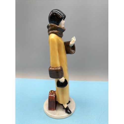 43 - Royal Doulton 22.5cm Figure 'Waiting For a Train' HN 3315. Limited Edition 185/9,500 and Modelled by... 