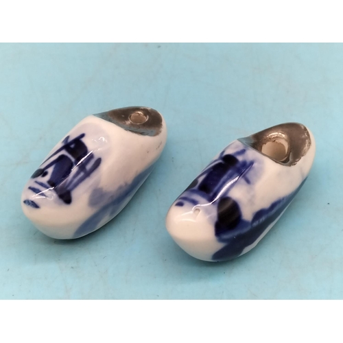 59 - Collection of Items to include Hallmarked Silver Frame, Small Lead Queen's Coach and Horses (12cm Lo... 