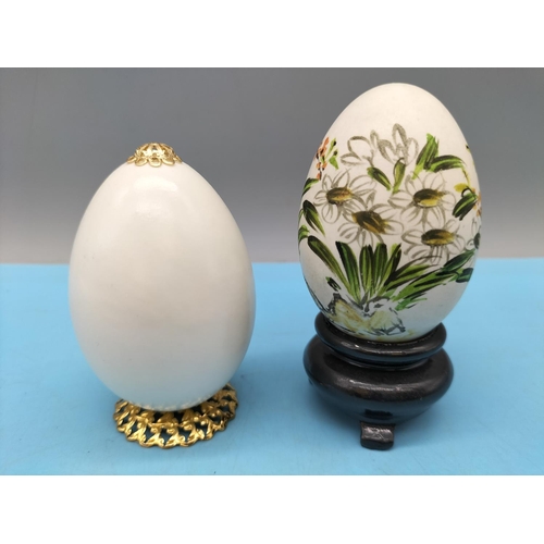 59 - Collection of Items to include Hallmarked Silver Frame, Small Lead Queen's Coach and Horses (12cm Lo... 