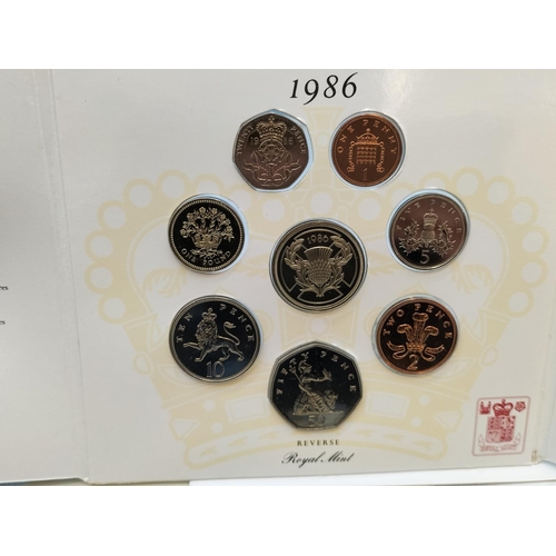 61 - 5 x Uncirculated Coin Sets for 1985, 86, 87, 88 and 90.