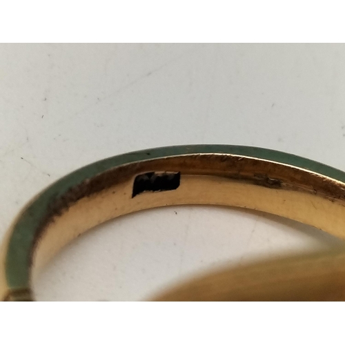 87 - 1913 Half Gold Sovereign Coin Ring with 9kt Shank. Size M. Total Weight 5.5 Grams.