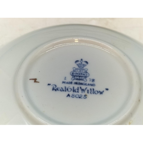 102 - Booths 'Real Old Willow' 7 Piece Dessert Set. Largest Bowl 23cm Diameter.