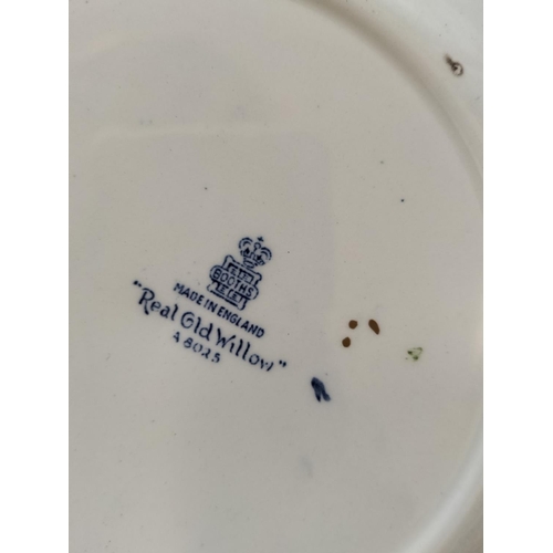 360 - Collection of 18 Pieces of 'Real Old Willow' By Booths and Royal Doulton to include Cups and Saucers... 