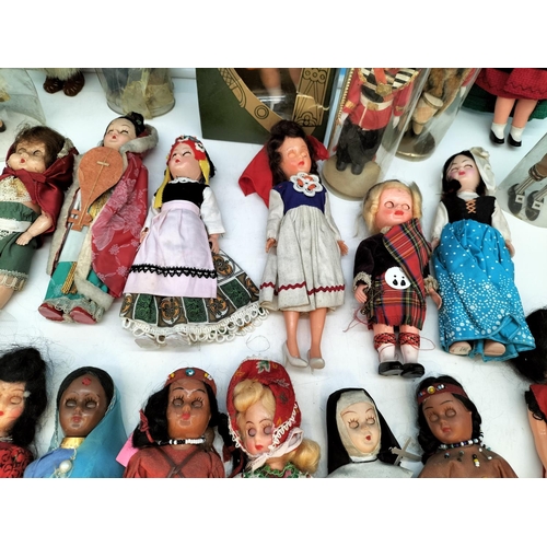364 - Collection of Vintage 'Dolls of the World'.