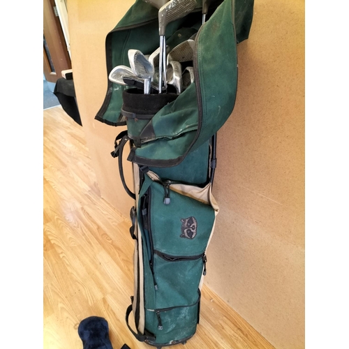 379 - Set of Howson Right Handed Golf Clubs with Bag. Require Cleaning. Collection Only.
