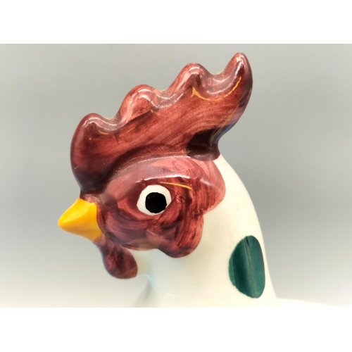 118 - Emma Bridgewater Polka Dot Hen on Nest. 20cm High, 25cm x 17cm.