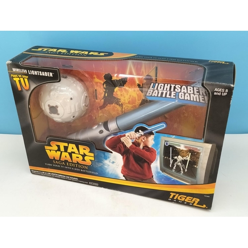 116 - Sealed Star Wars Saga Edition TV Lightsaber Battle Game 2005 by Tiger