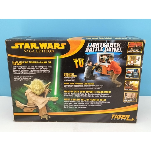 116 - Sealed Star Wars Saga Edition TV Lightsaber Battle Game 2005 by Tiger