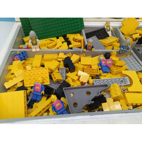 310 - Vintage Rare 'Castle' Lego Set 375.