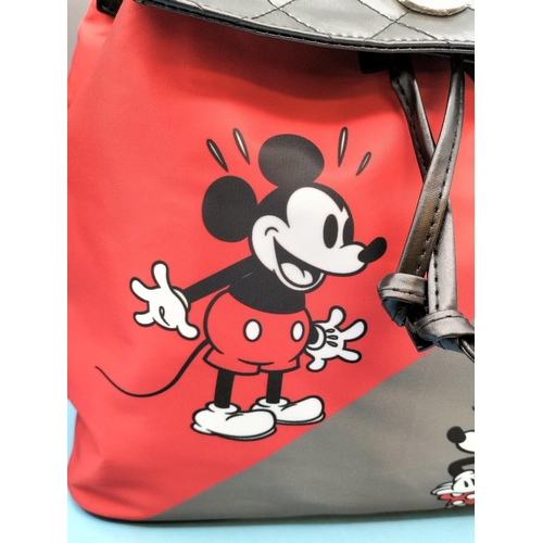 78 - New Bradford Exchange 'Micky & Minnie Mouse' Backpack Bag. 32cm x 32cm.