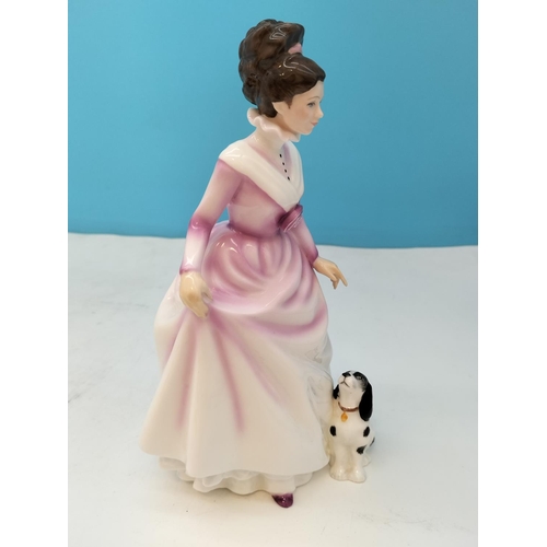 401 - Royal Doulton 22cm Lady Figure 'Good Companion' HN 3608.