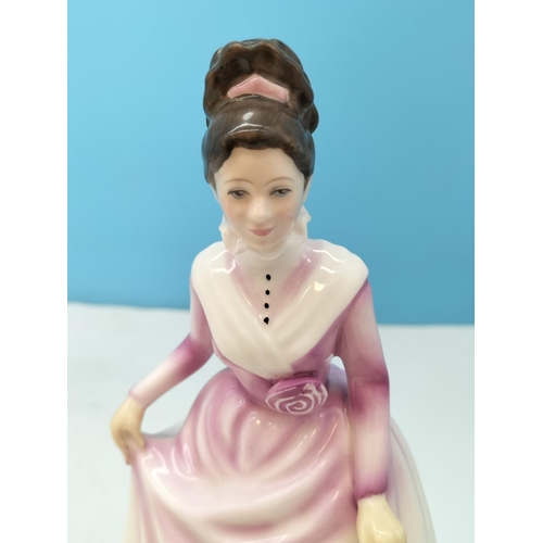 401 - Royal Doulton 22cm Lady Figure 'Good Companion' HN 3608.