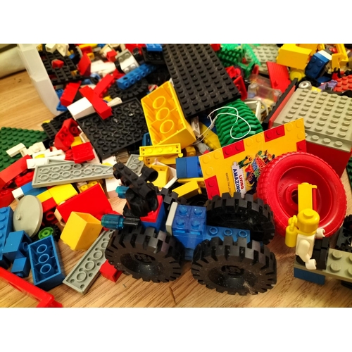 65 - Collection of Assorted LEGO.