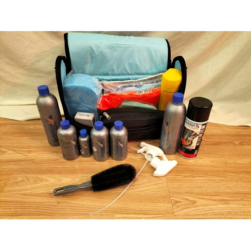 100 - New Gardx Car Cleaning and Protection Kit in Carry Case.