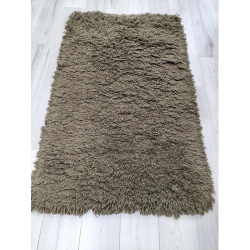 101 - Goochy 100% New Zealand Wool Chocolate Coloured Rug. 5ft x 3Ft. Collection Only.
