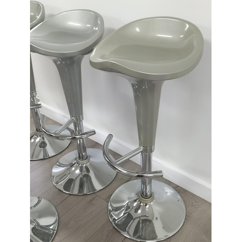 144 - 4 x Modern Silver Coloured Air Adjustable Bar/Breakfast Bar Chairs. Full Height 86cm. Collection Onl... 