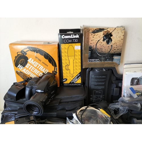 162 - Collection of Vintage/Retro Cameras, Video Cameras and Accessories.