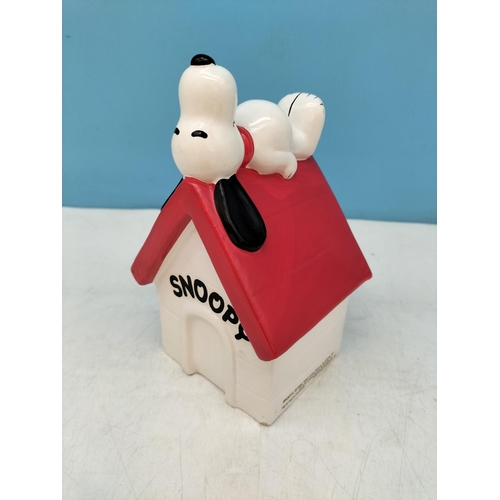 89 - Minnie Mouse Face Wall Plaque (25cm x 24cm) plus Snoopy Money Box.