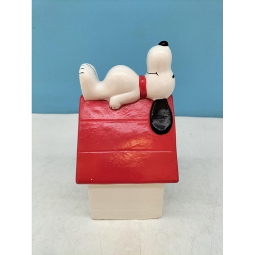 89 - Minnie Mouse Face Wall Plaque (25cm x 24cm) plus Snoopy Money Box.