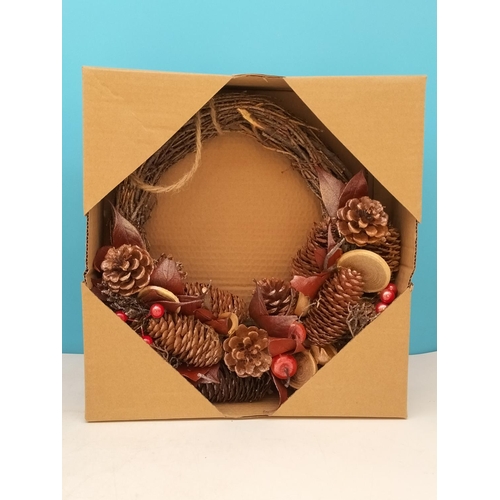 91 - New Boxed 29cm Festive Wreath plus New Boxed 14cm Ceramic Ducks (3).