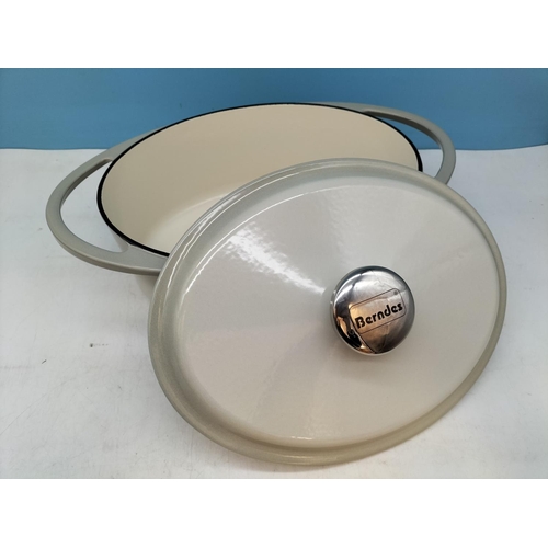 117 - New in Box, Berndes 29cm 4.7Litre Cast Oval Casserole Dish.