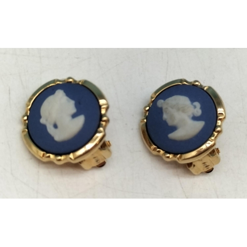 120 - Wedgwood Jasper and Gold Tone Necklace and Earring Set.