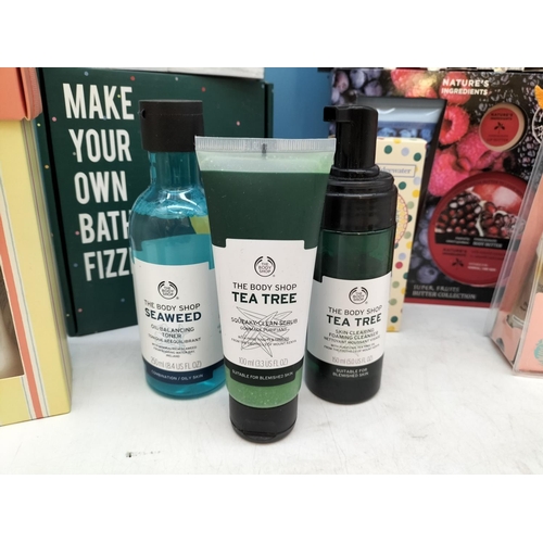 158 - As New Boxed Gift Sets to include Crabtree & Evelyn, Yves Rocher, Sanctuary Spa, Body Shop, etc.