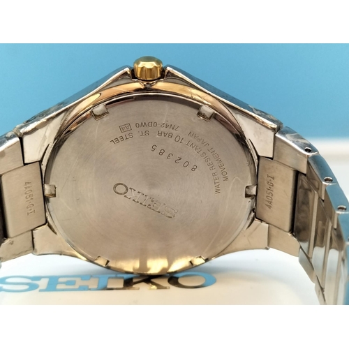 76 - Boxed Seiko Watch. Requires Battery. Crack to Glass.