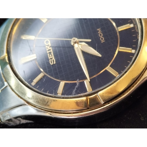 76 - Boxed Seiko Watch. Requires Battery. Crack to Glass.