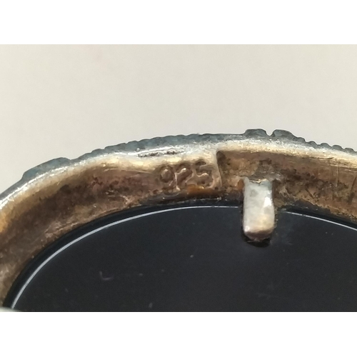 97 - Silver 925 Blue and White Ceramic Brooch/Pendant, 925 Silver Pendant plus a 925 Silver Bracelet (A/F... 