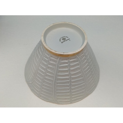 190 - Collection of Ceramics to include Royal Worcester Vase, Crown Devon Fieldings Bowl, Sylvac Flower Tr... 