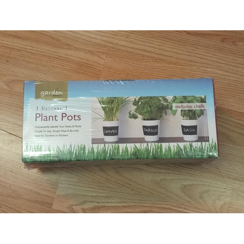 205 - Collection of Mixed Items to include a Bread Bin (23cm x 34cm x 22cm), Clock, Picture Front Boxes (2... 