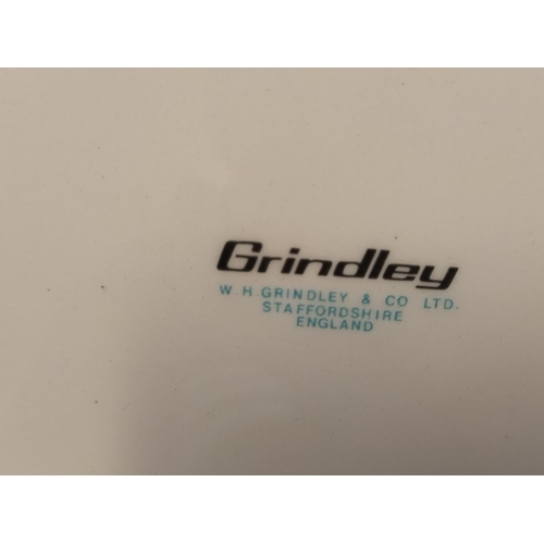 424 - Grindley 'Tudor Star' Pattern Dinner and Tea Ware. 36 Pieces.